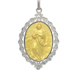 Divine Elegance: 1910 s Belle Époque Mother Mary Pendant